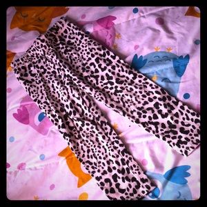 Cute leopard leggings